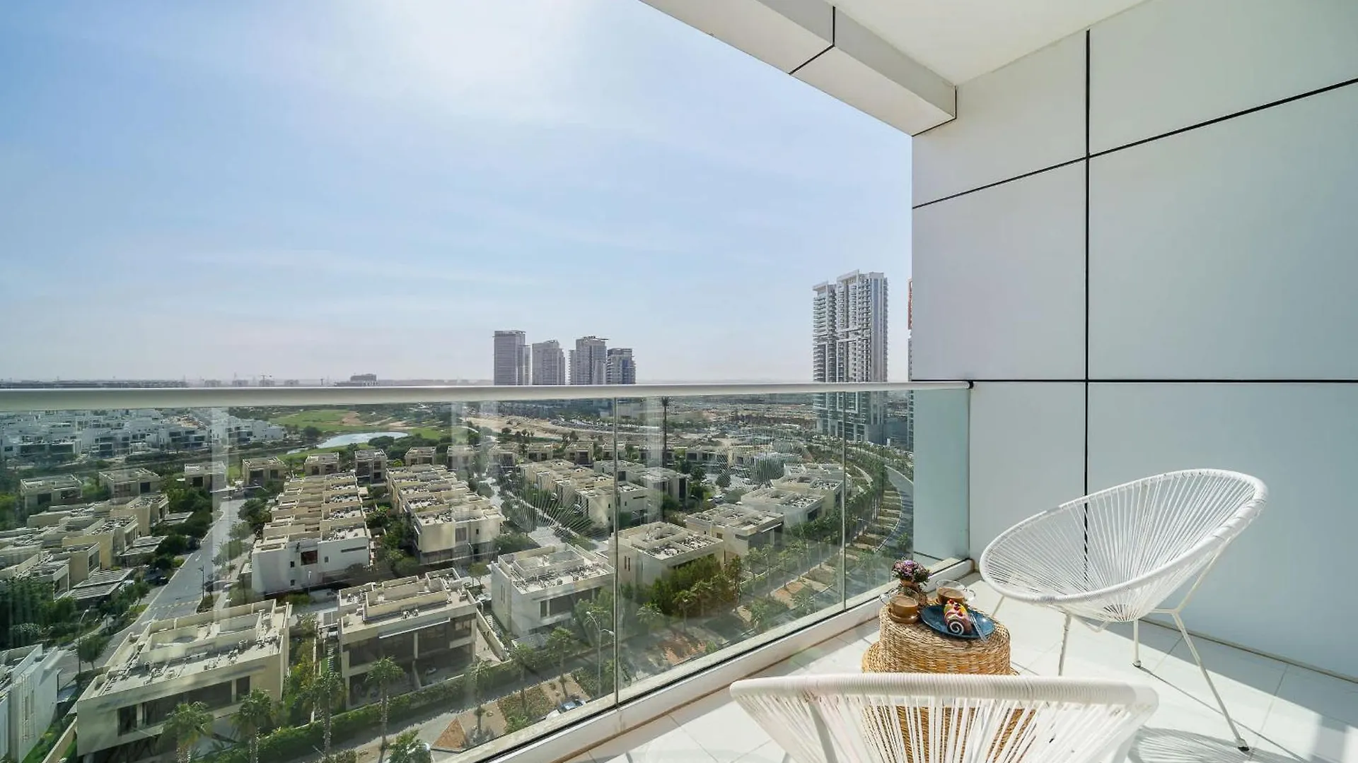 Apartment Airstay - Tranquil Studio - Golf Course Views - Monthly Offer Available Dubai